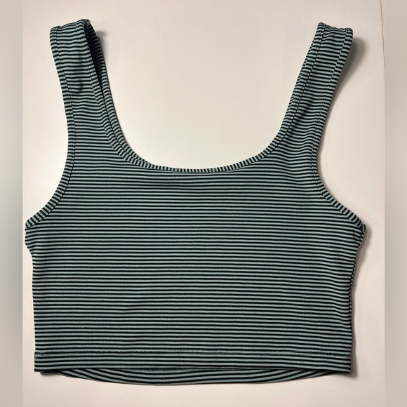✨ZARA Large Striped Sage Green and Black stretchy cropped Tank Top - Picture 5 of 9
